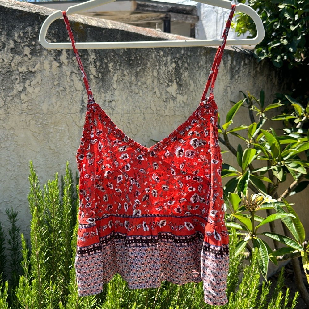 En Crème Red floral tank top size small